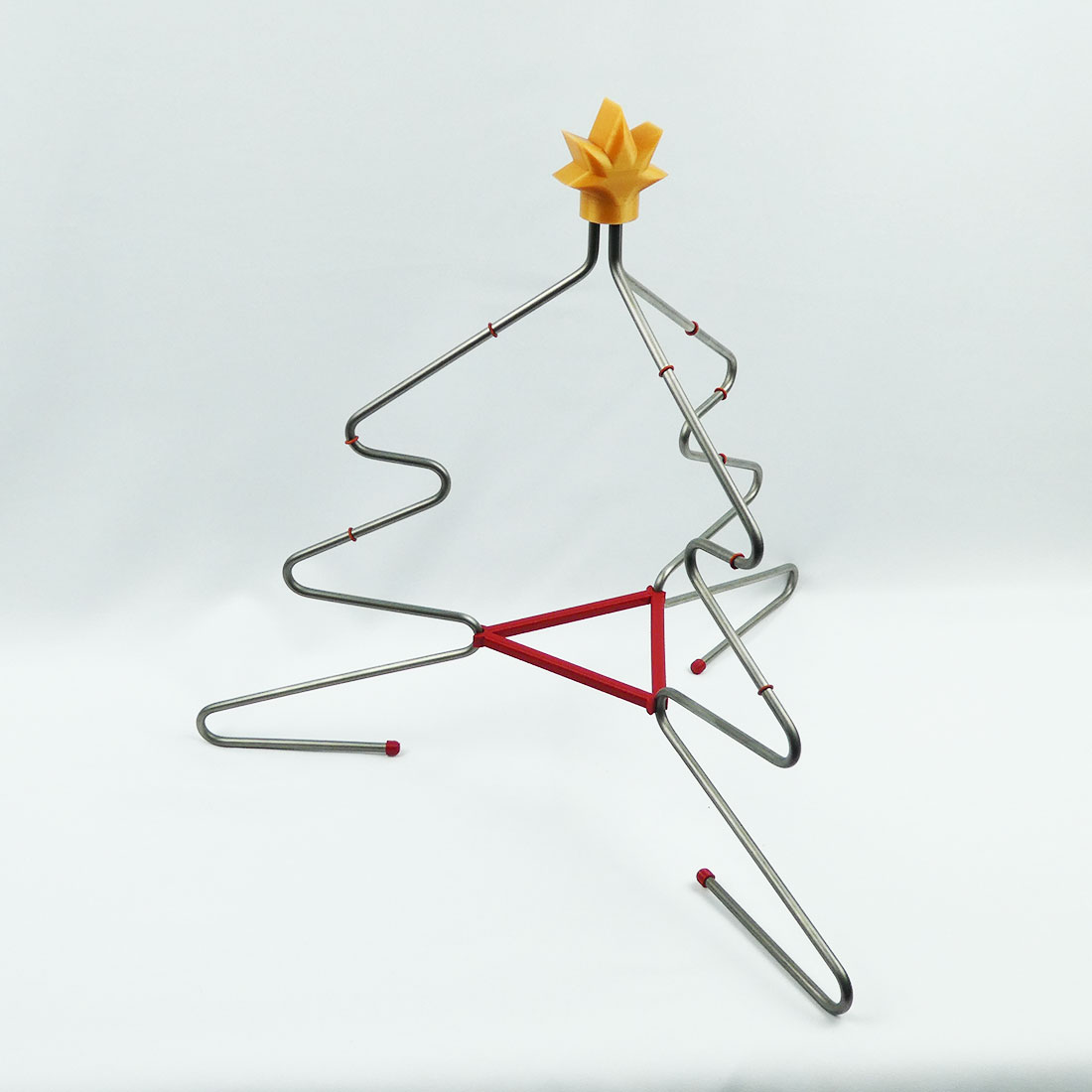 Weihnachtsbaum aus Edelstahl mit goldener Kunststoffspitze und rotem Verbinder OHNE Teelicht